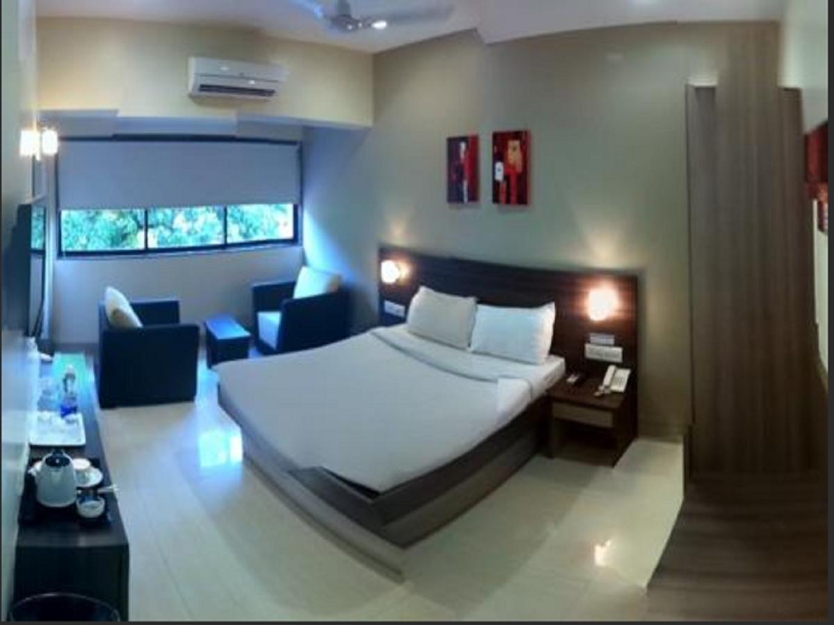Motel Visava Mahad Room photo